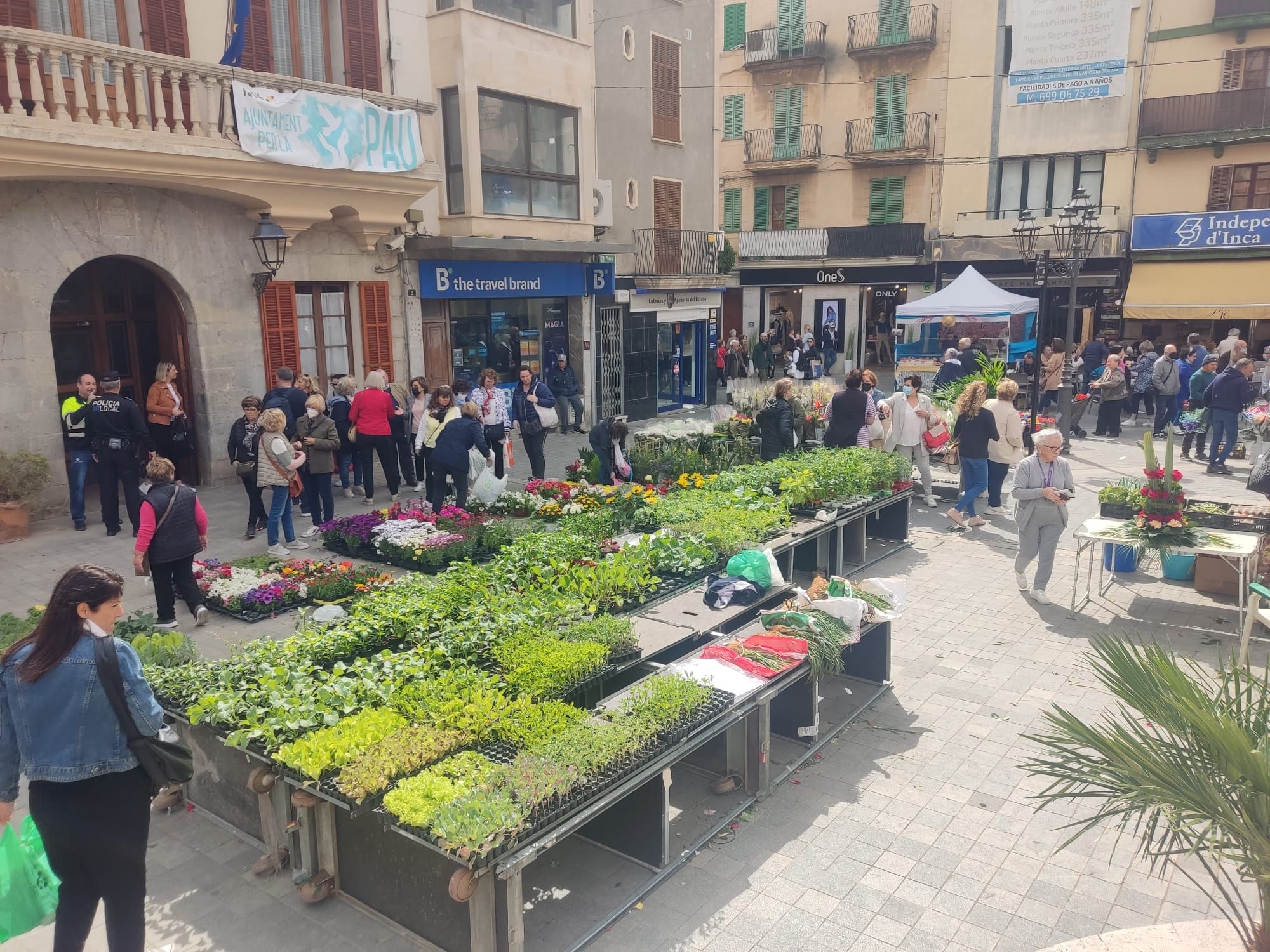 Inca recupera el Dijous Gros con un gran ambiente