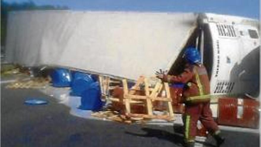 Autopista tallada per un sinistre a Mont-roig