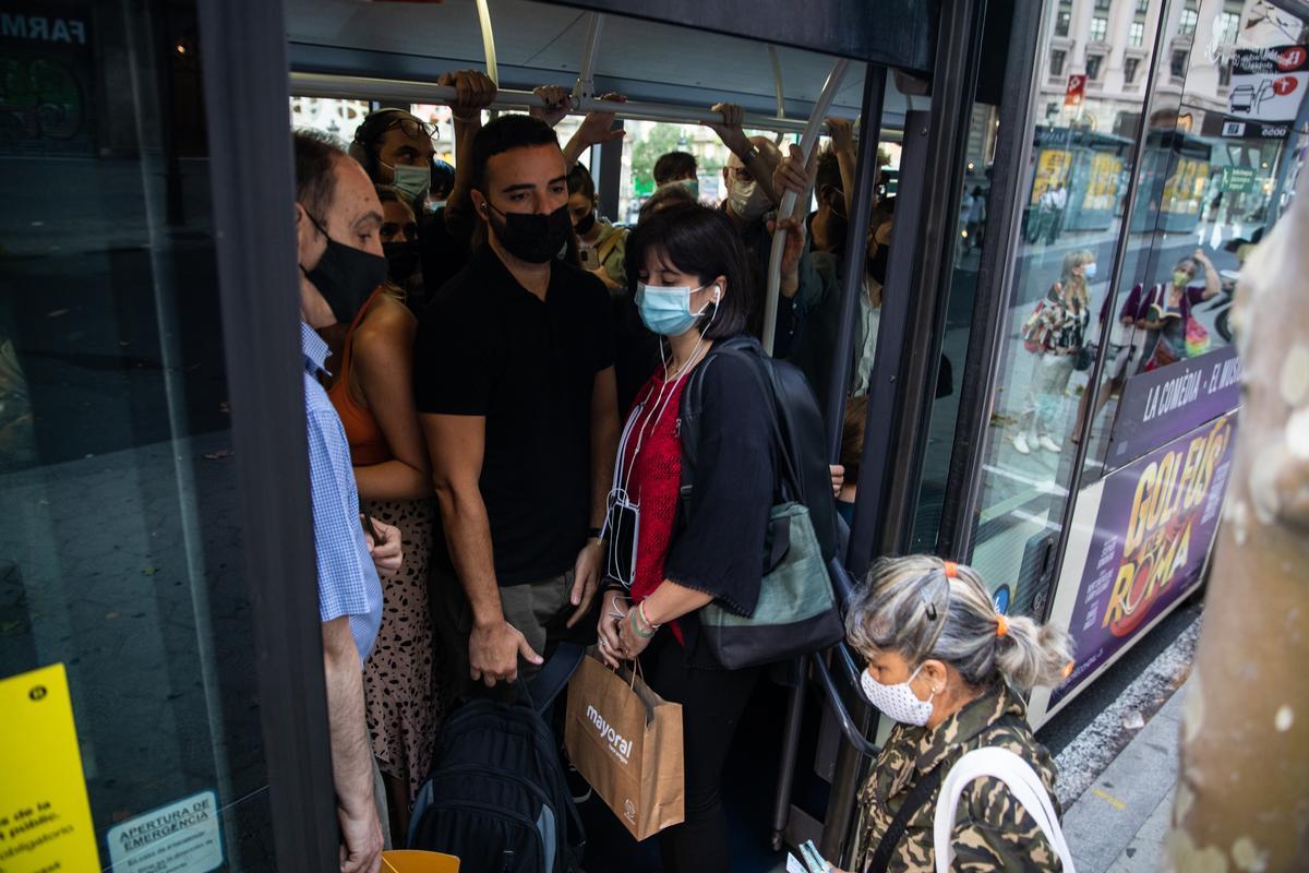 Primer día de huelga de autobuses en Barcelona