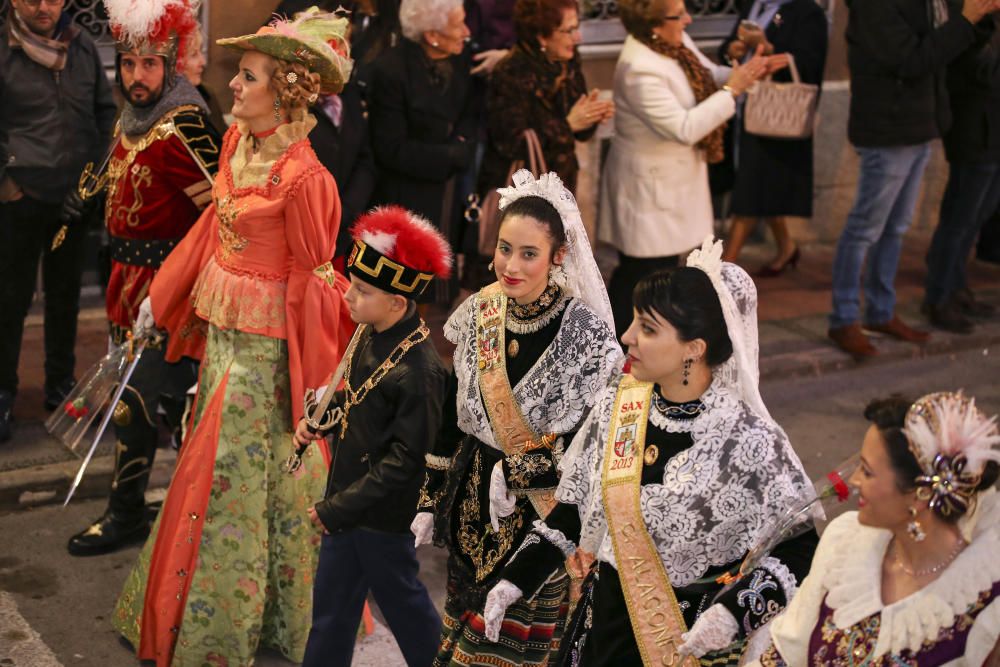 Medio millar de cargos festeros celebran la efeméride con un acto histórico de homenaje a las capitanías a tres semanas del inicio de los Moros y Cristianos