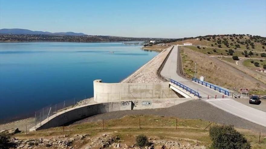 Ramírez pide el abastecimiento de agua del pantano de Villalba