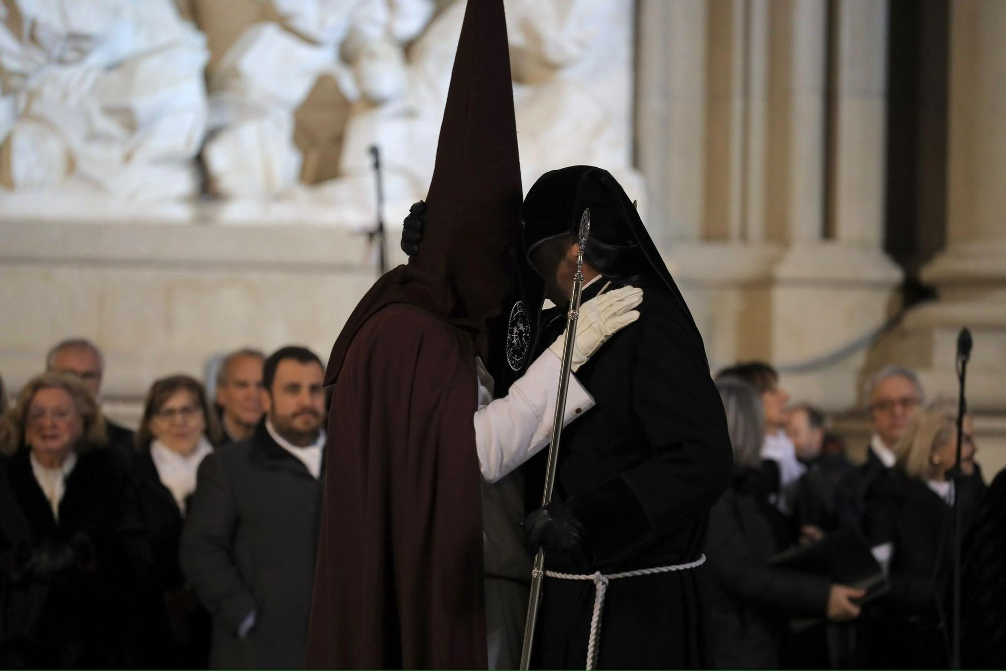 La procesión del Encuentro, en imágenes