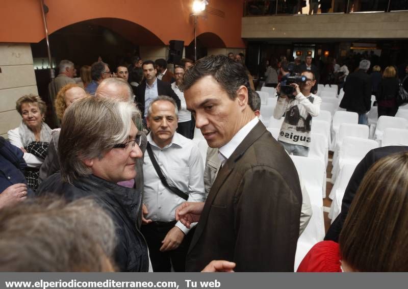 GALERÍA DE FOTOS -- Baño de masas de Pedro Sánchez en Castellón