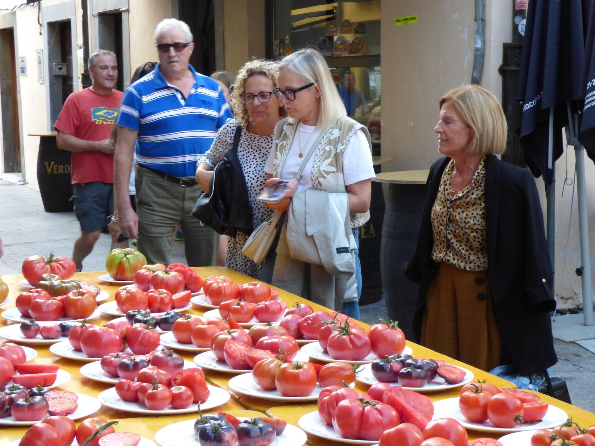 Así fue la elección del mejor tomate de Cangas del Narcea