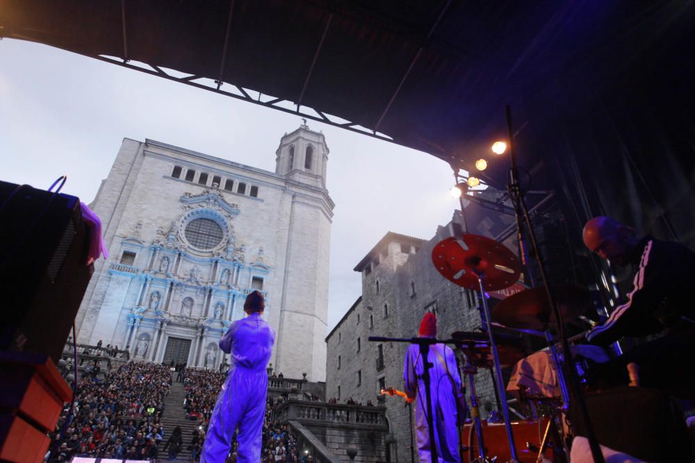 Macaco tanca el festival Strenes