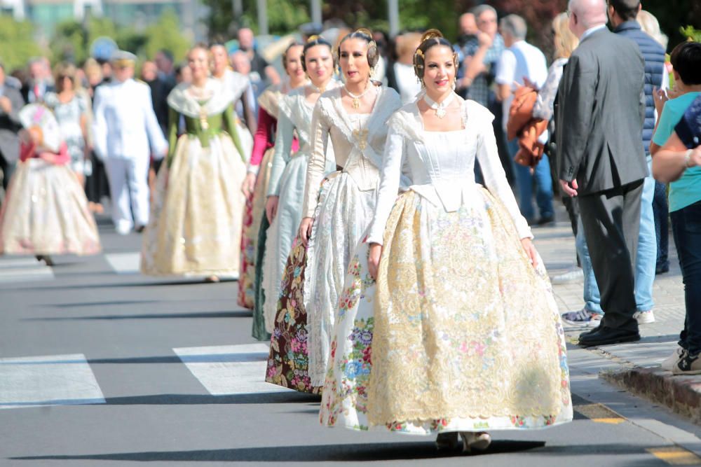 Homenaje a la Senyera de la agrupación de Fallas del Marítim