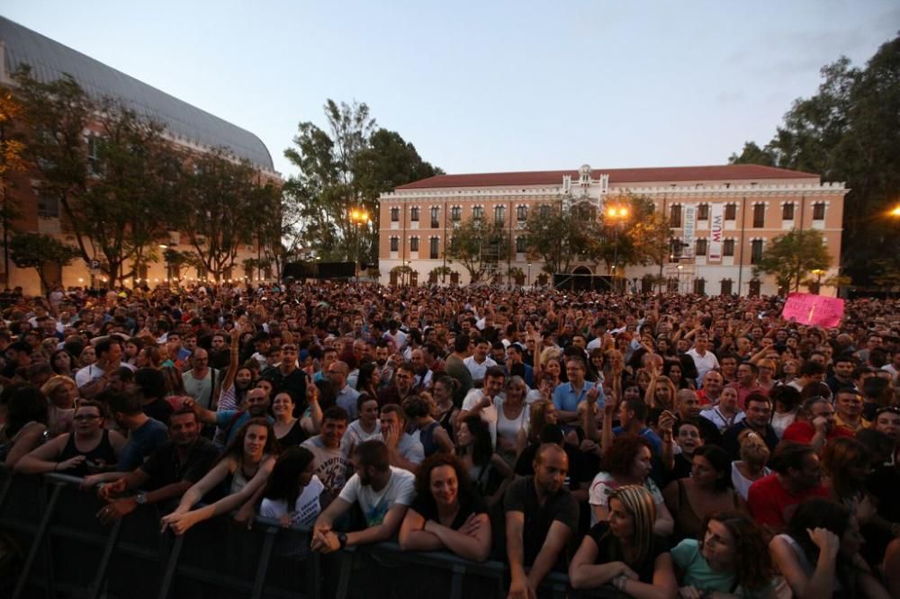 Concierto de Manolo García en el Cuartel de Artillería