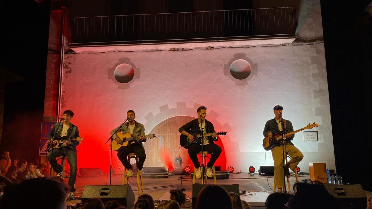 Una de les actuacions musicals programades durant la Festa del Roser de les Preses