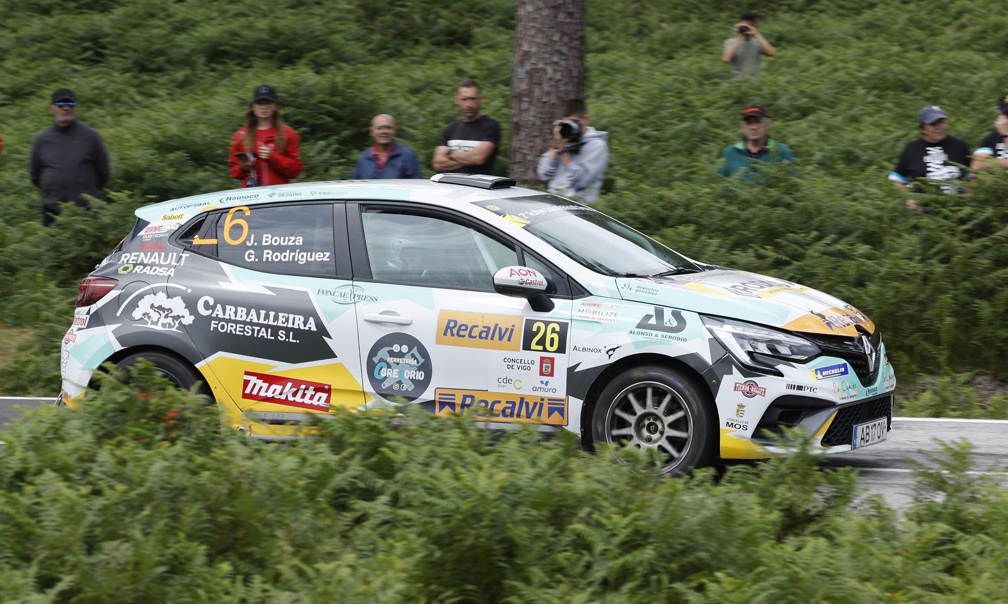 Velocidad de vértigo y curvas imposibles en el Rallye Rías Baixas