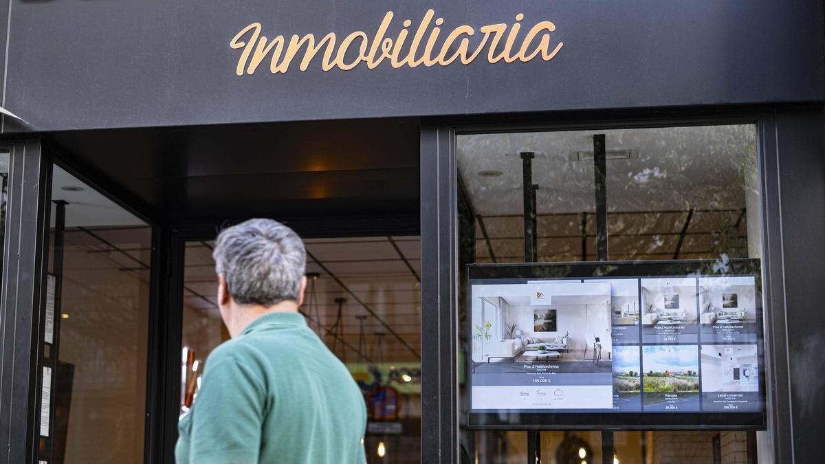 La declaración de Santiago como zona tensionada permitirá contener el precio de los alquileres