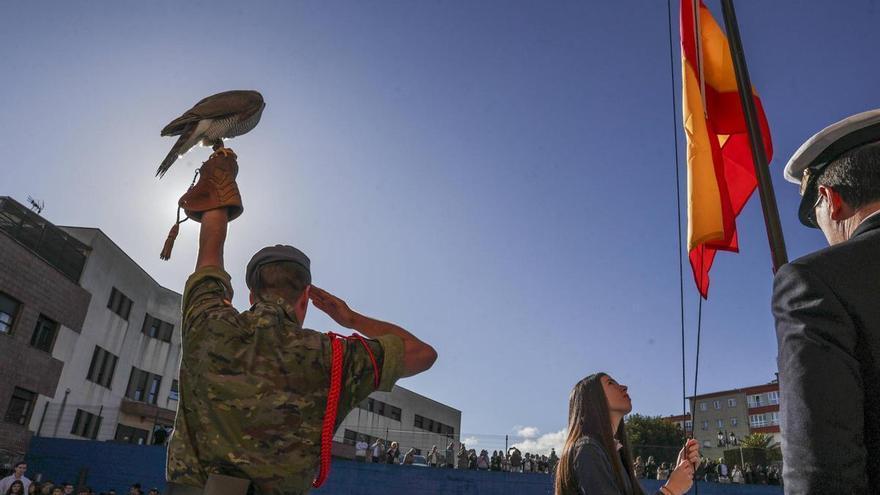 El colegio Santo Ángel de la Guarda iza la bandera de España y “remarca lo que nos une”
