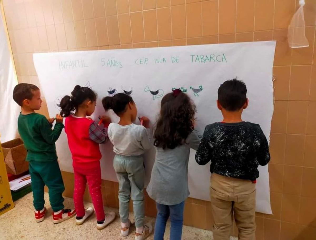 El CEIP Isla de Tabarca disfruta de los cuentos