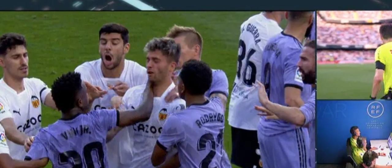 Valencia - Real Madrid | La expulsión de Vinicius