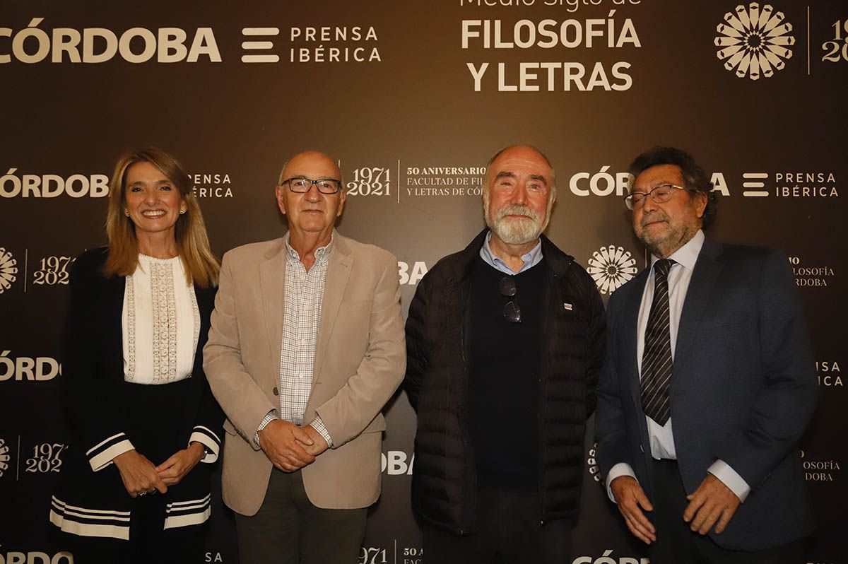 Presentación del libro del 50 aniversario de la Faculta de Filosofía y Letras