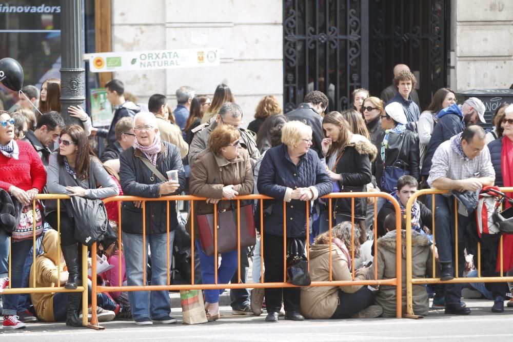 Búscate en la mascletà del 18 de marzo