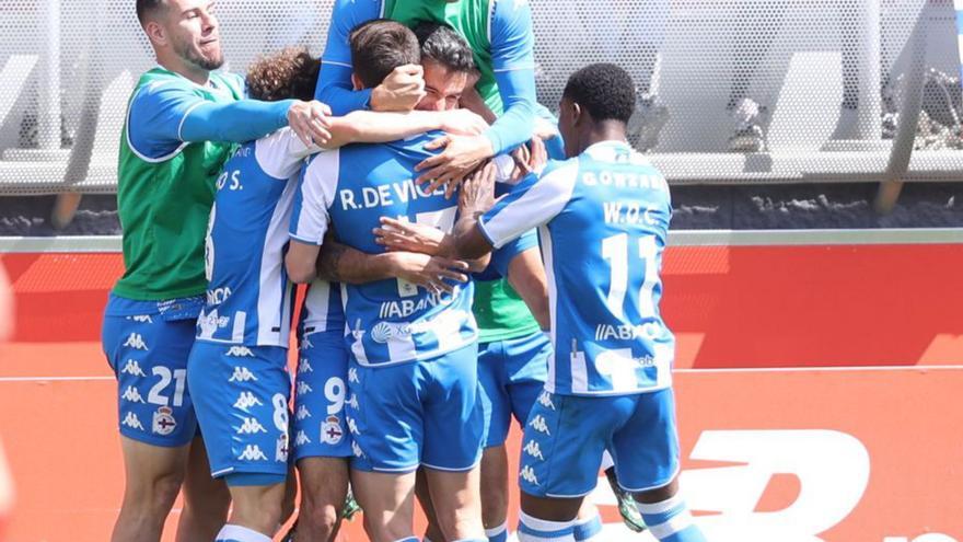 Quiles, ‘pichichi’ en solitario de Primera RFEF con 14 goles