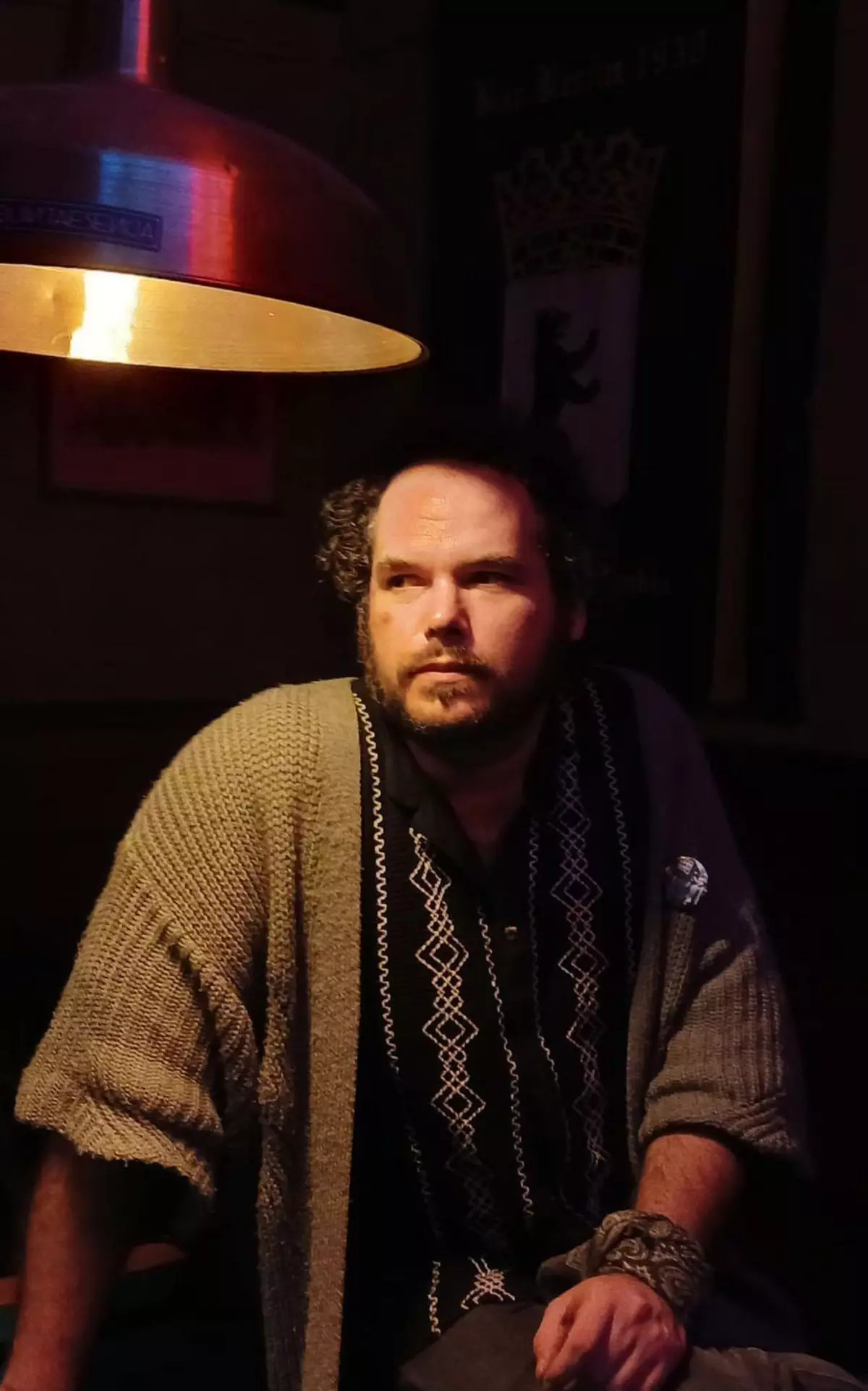 El cantautor gijonés que encontró la inspiración en México: "Solo a través de la ebriedad se puede soportar este mundo"