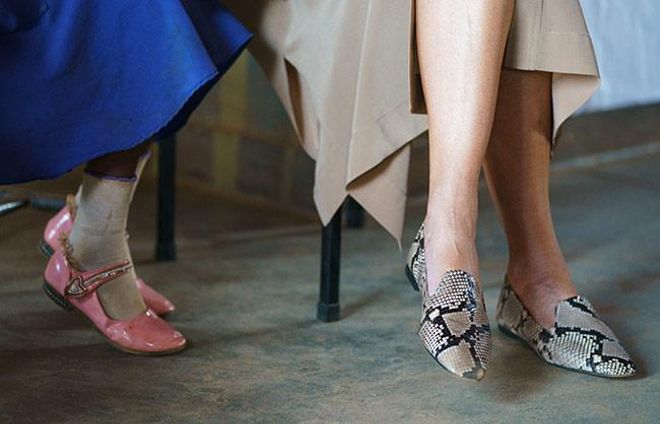 Melania Trump, con mocasines print animal en Malawi