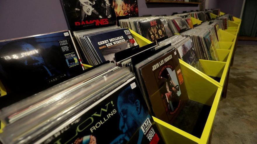 Los vinilos mandan en Purple Haze, nueva tienda de discos abierta en Palma