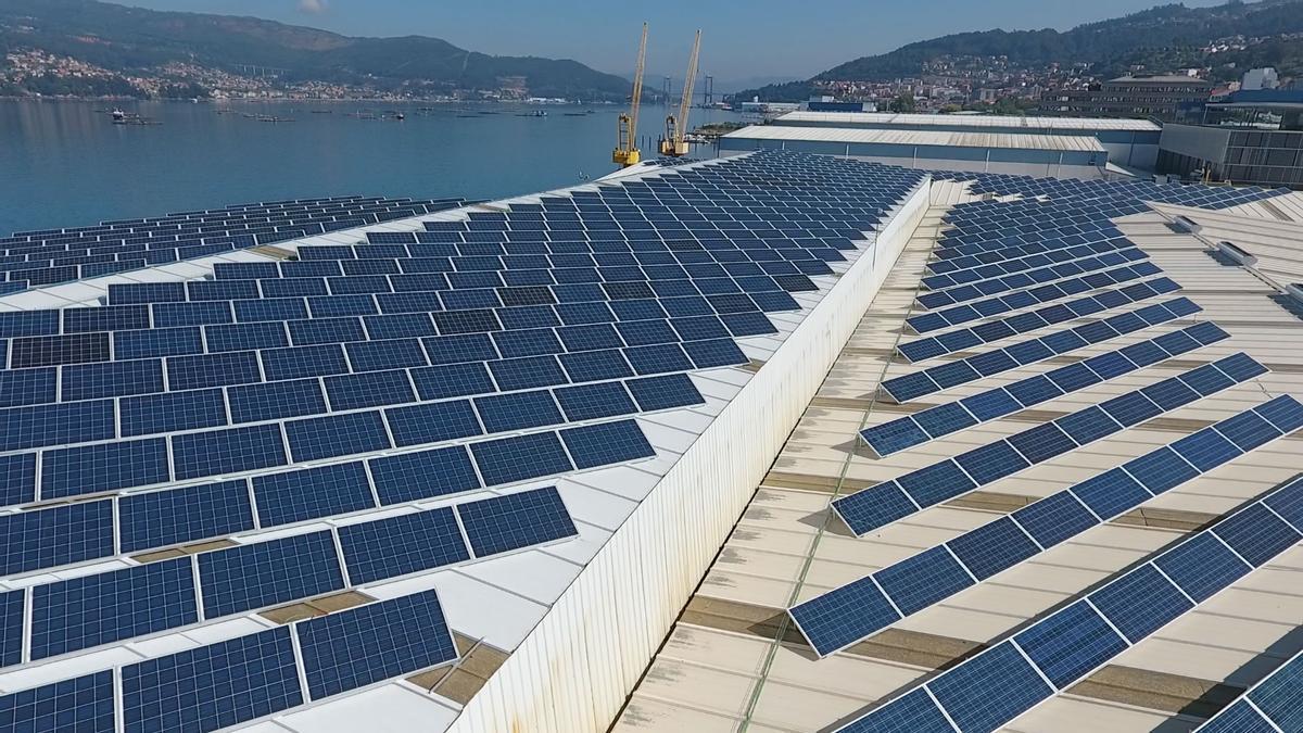 Instalación solar de autoconsumo fotovoltaico en Frigalsa, ejecutada por EIDF Solar.