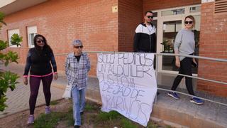 Rebelión de 240 familias de Castelló por el alquiler abusivo de un fondo buitre
