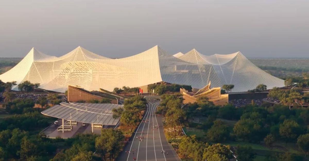 Carretera de acceso al Grand Stade Hassan II de Casablanca, proyectado para 2028.