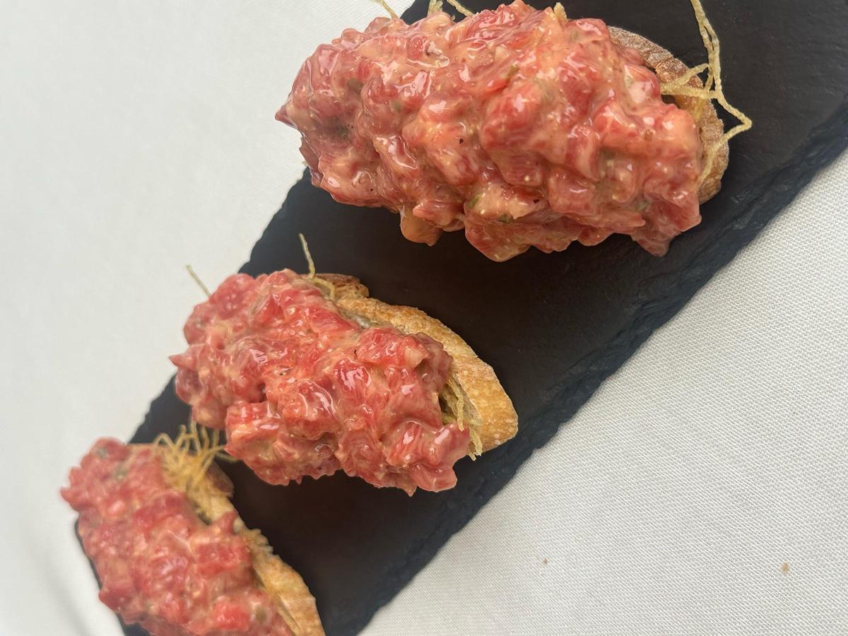 Montadito de steak tartar
