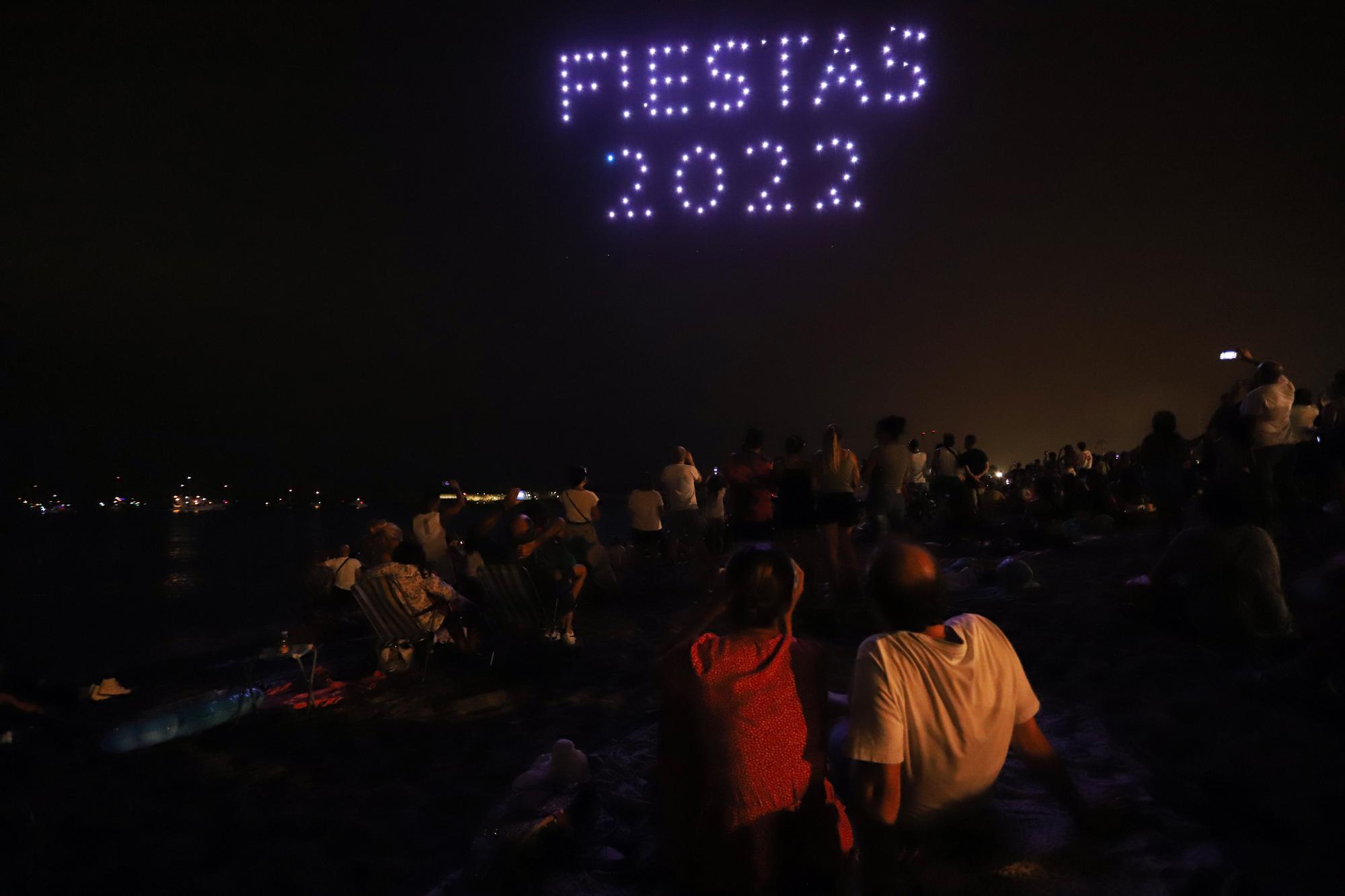 Los fuegos artificiales dan la bienvenida a la Feria de Málaga 2022