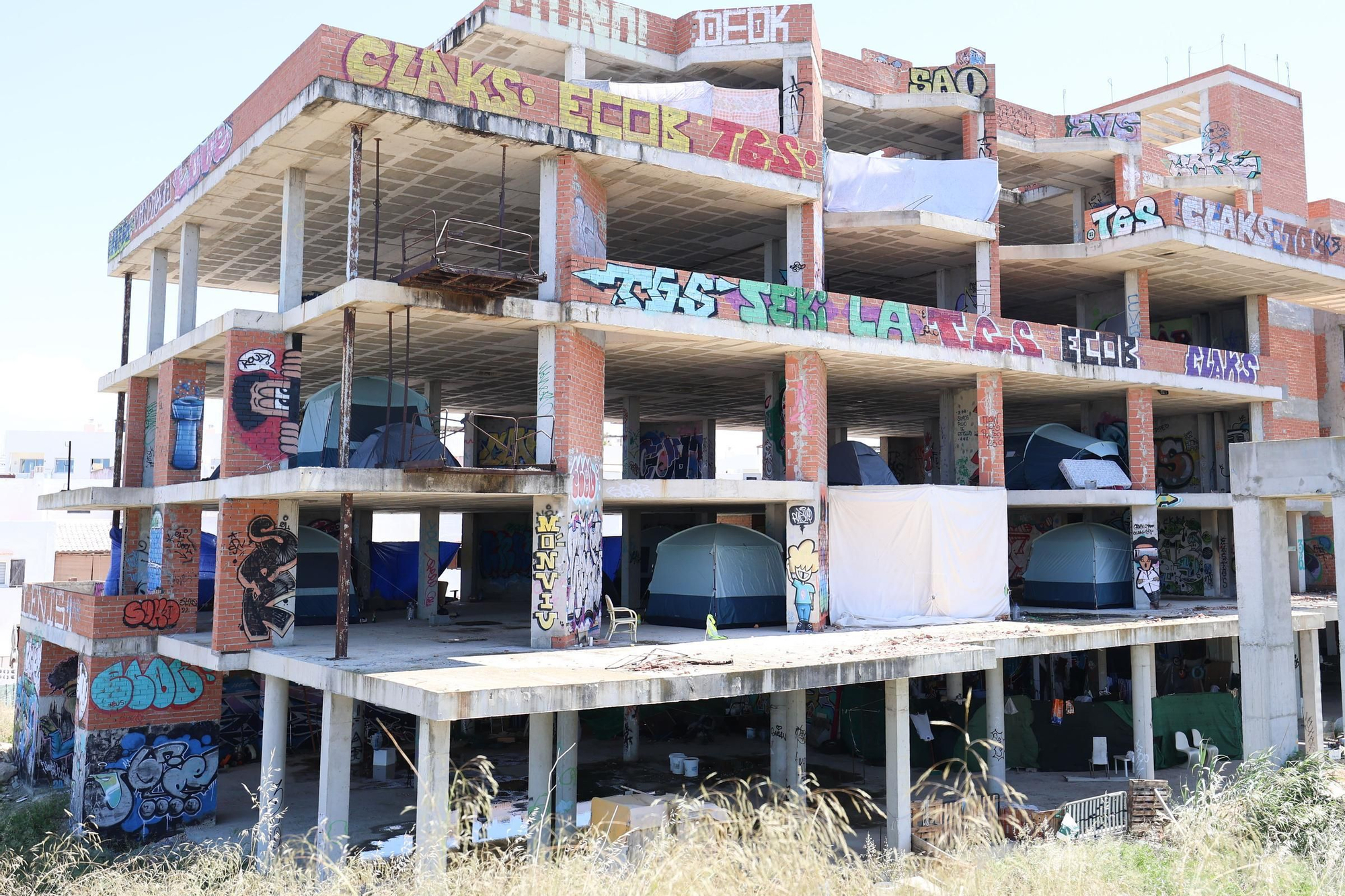 Sant Josep inicia el proceso para derribar la estructura de Punta Xinxó donde viven 87 personas