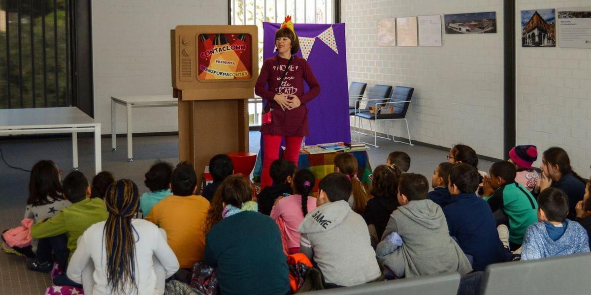 Els contacontes tornen a ser part fonamental en la programació del Mes del Llibre a Vila-real.