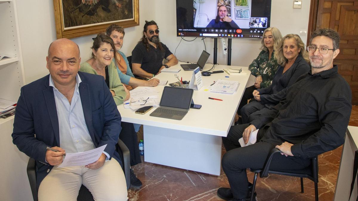 Uno de los jurados de los premios literarios de la Diputación de CÓRDOBA.