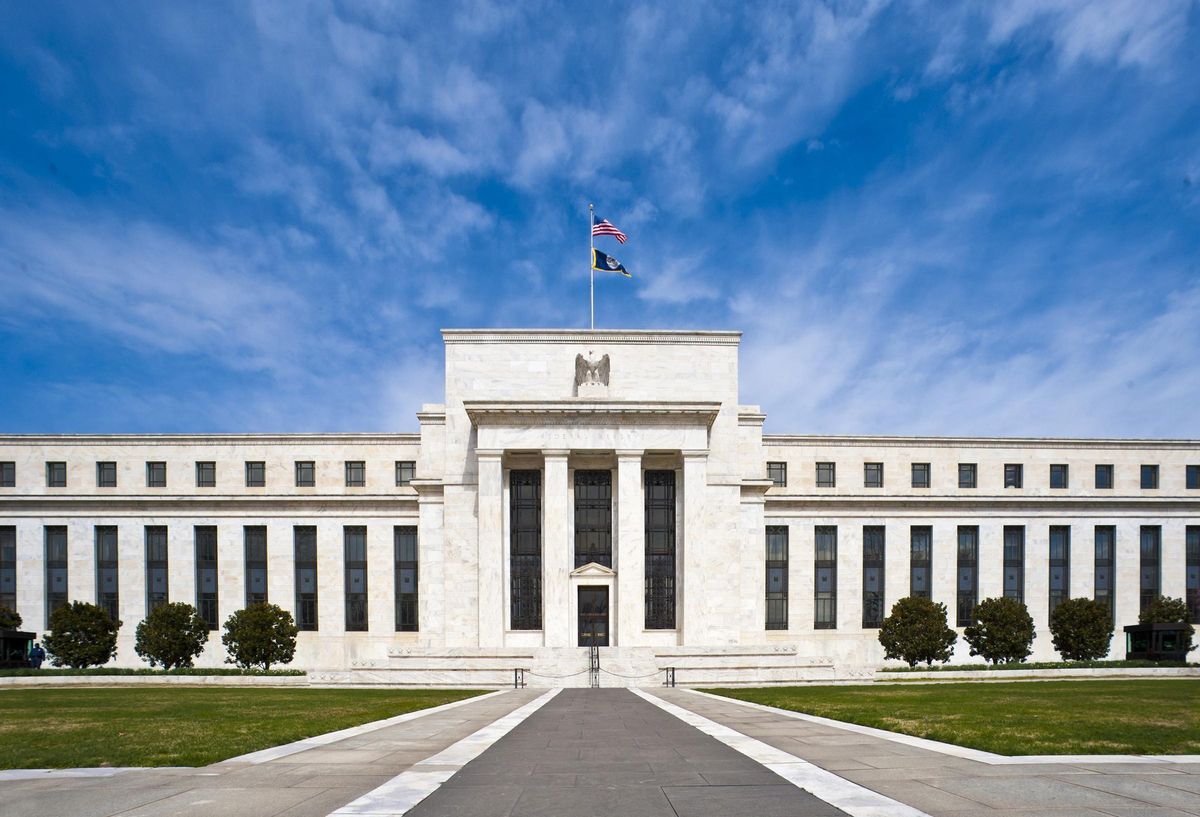 Trump redobla el seu atac a la independència de la Fed i acomiada la governadora de la Reserva Federal Lisa Cook
