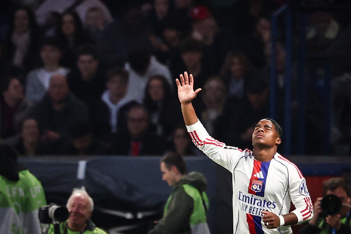 Endrick celebra su gol contra el PSG.