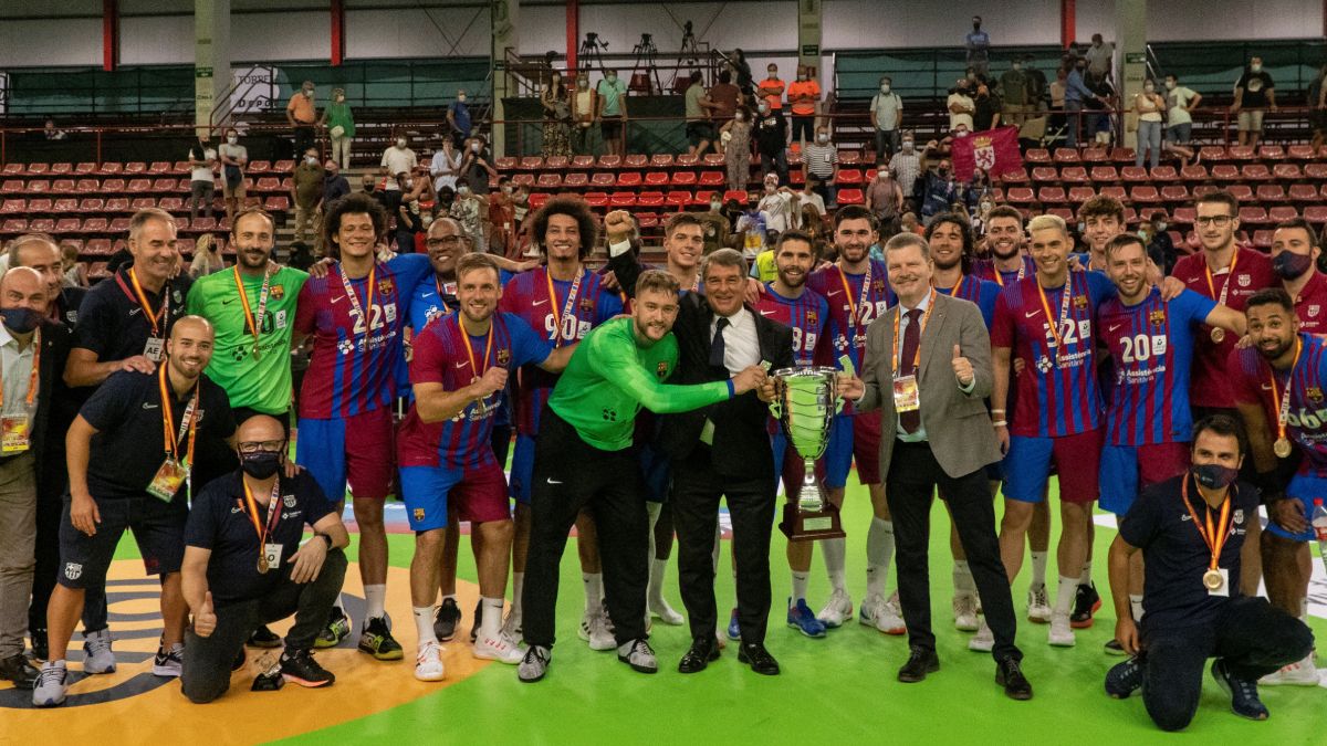 El Barça inicia la defensa de otro título tras ganar la Supercopa y la Supercopa de Catalunya
