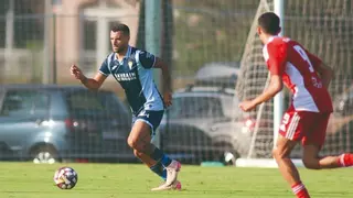 Los errores en defensa contra el Al Arabi devuelven al Córdoba CF a su versión más discreta