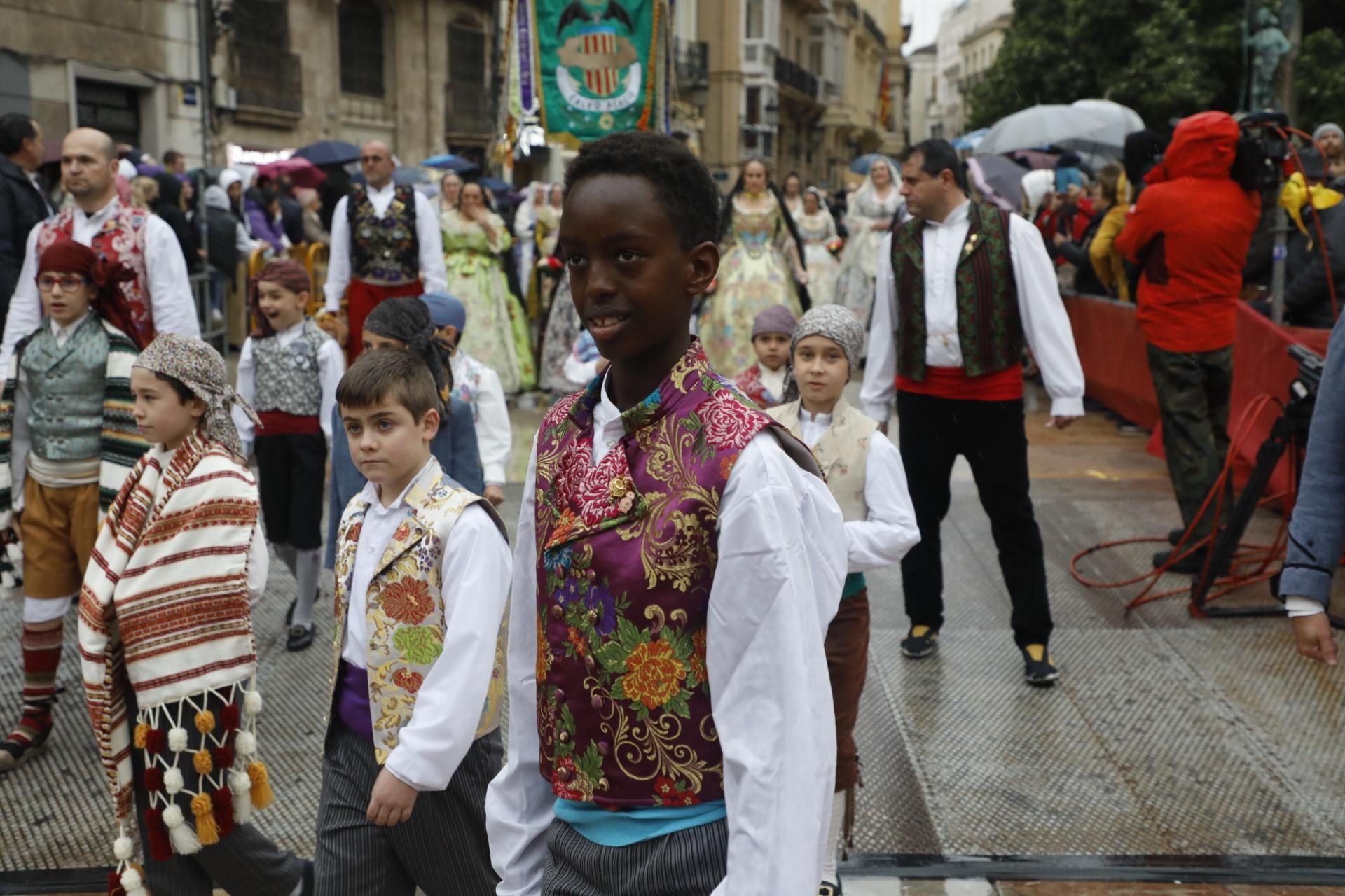 Búscate en el primer día de ofrenda por la calle de Quart (entre las 17:00 a las 18:00 horas)