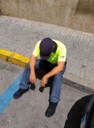 Un trabajador de la SMAP.