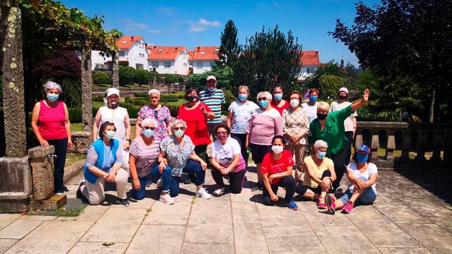 Integrantes do primeiro Campamento Sénior que acolleu o Concello de Ames  para os seus maiores. Foto: CDA