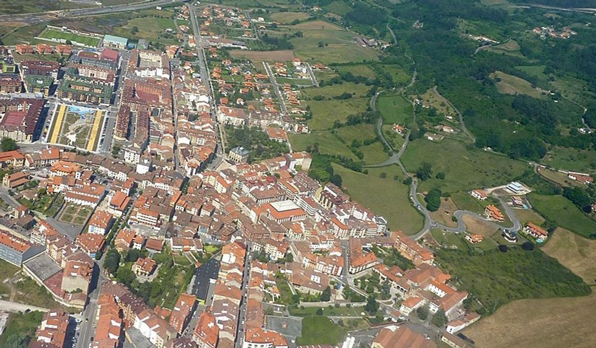 Vista aérea de Villaviciosa. | Cedida a LNE