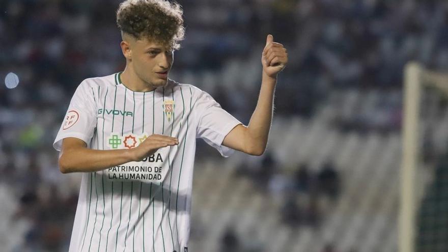 Simo Bouzaidi celebra uno de sus goles con el Córdoba CF, esta temporada.