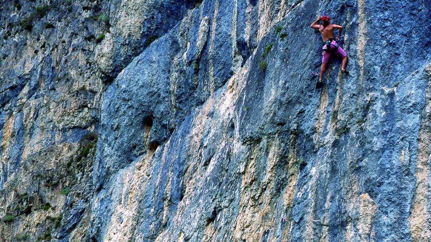 Aller potencia las escuelas de escalada del concejo