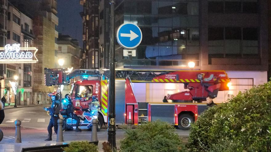 Susto en Gijón: intervención de los Bomberos por una falsa alarma en un céntrico hotel