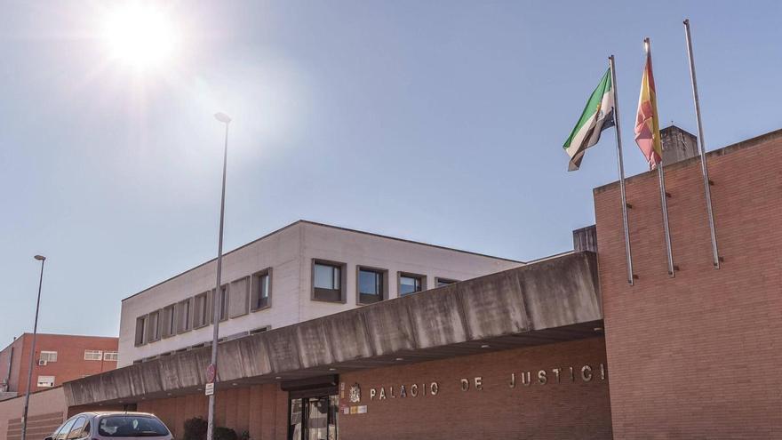 El Gobierno evita la cárcel a una condenada en Mérida por robo con violencia y le impone una multa