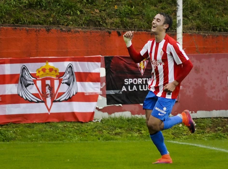 El partido entre el Sporting B y el Real Avilés, en imágenes