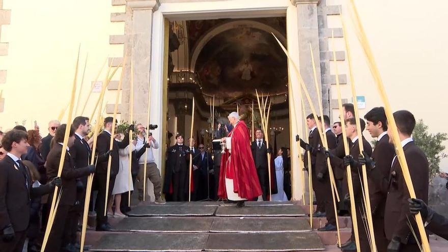 Sagunt celebra el Domingo de Ramos en plena polémica por la exclusión de mujeres en la cofradía
