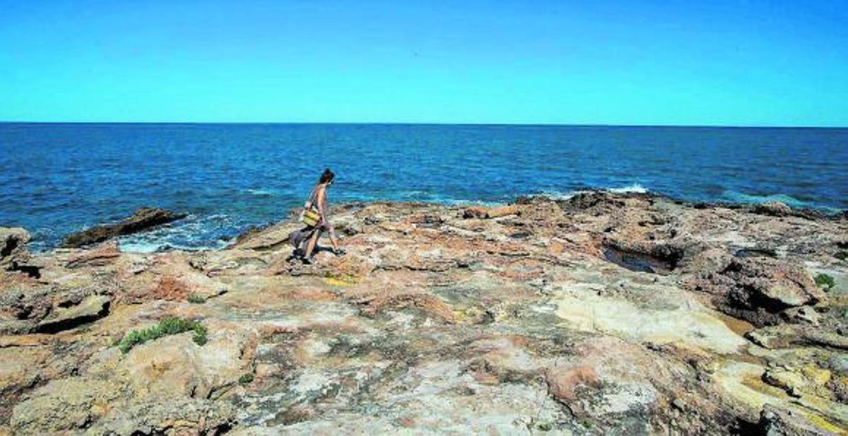 sERRA D’ IRTA donde la  tierra se funde con el mar