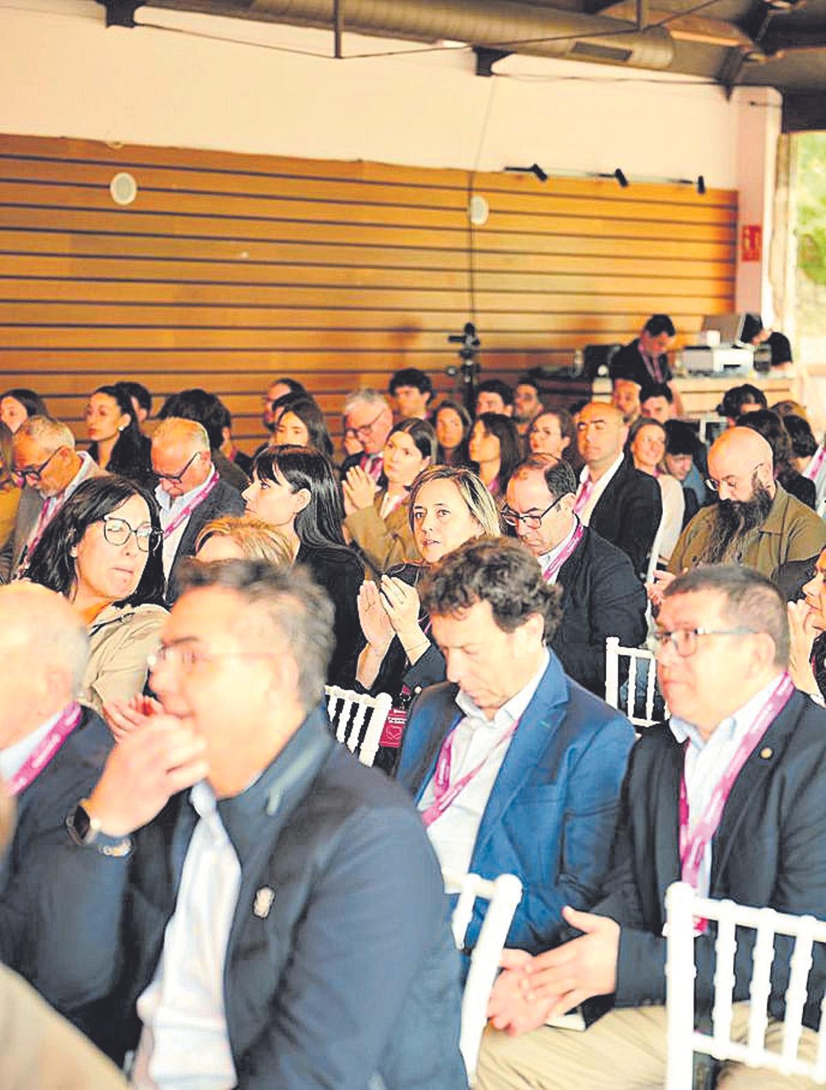 Público asistente al foro de debate.