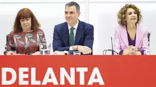 El PSOE minimiza la falta de presupuestos pero ataca la “paralización” de las comunidades del PP sin cuentas públicas