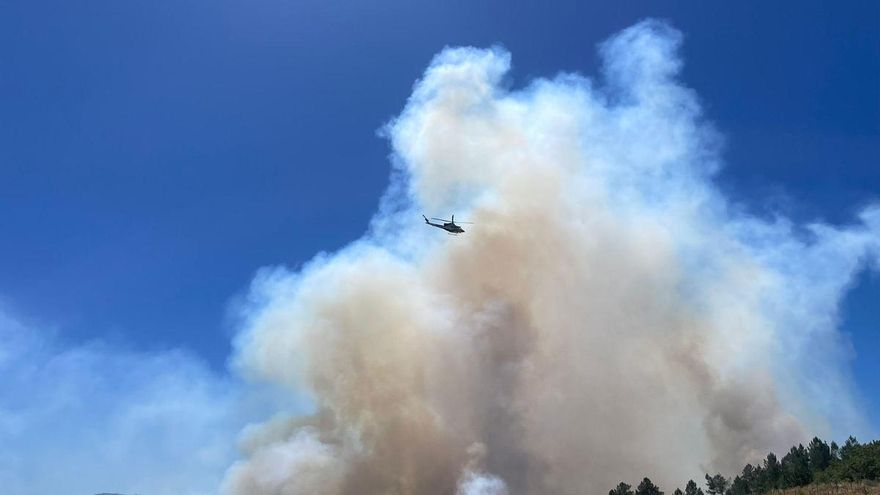 Calor, viento y pérdida de humedad elevan el riesgo de incendio forestal en Ourense