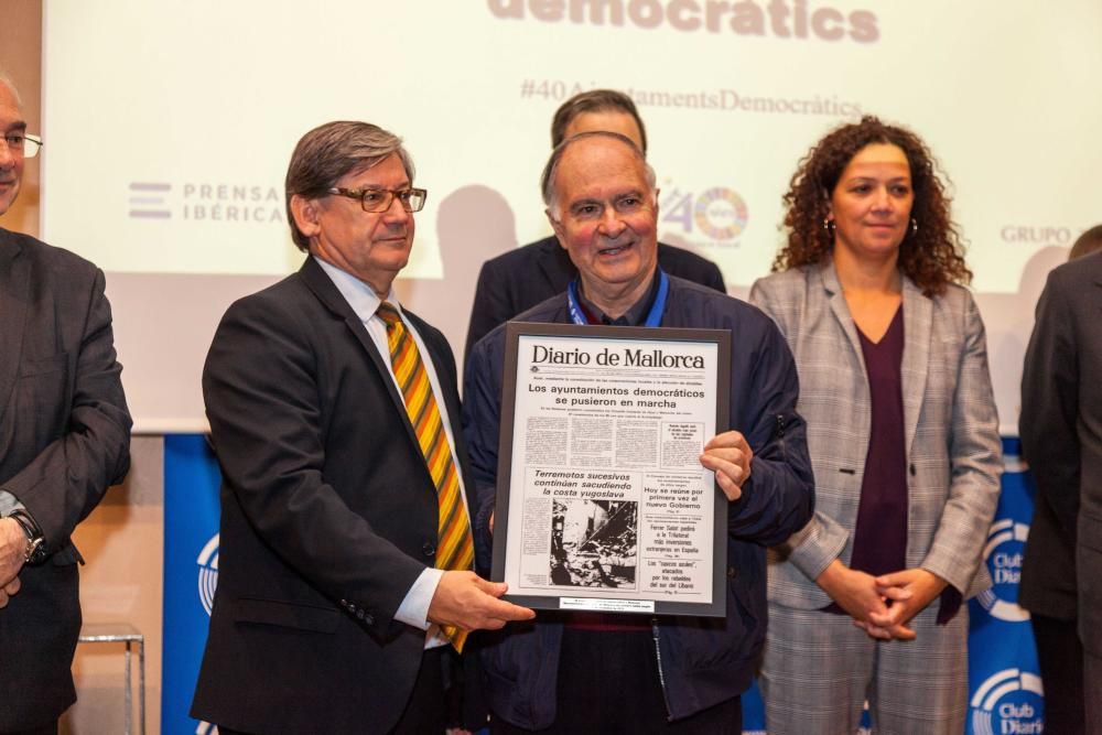 Así ha sido el acto de homenaje a 40 años de ayuntamientos democráticos